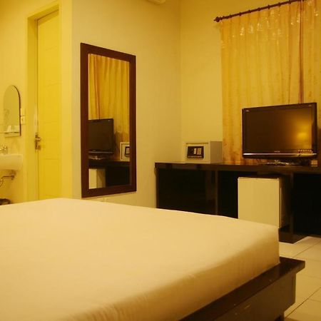 The Orchid Hotel Ambon Cameră foto